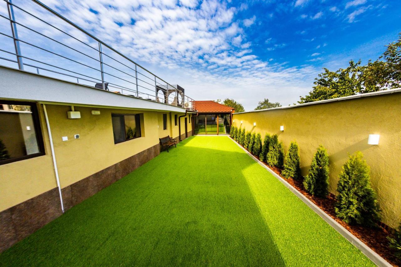 Forest Oasis Guest House Free Parking Szapareva Banja Kültér fotó